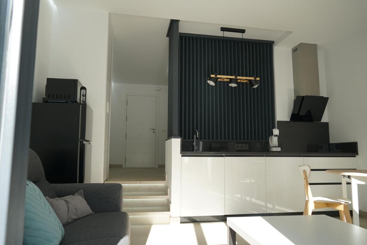 אסטפונה Apartamento Turistico Hermanos Infantes מראה חיצוני תמונה