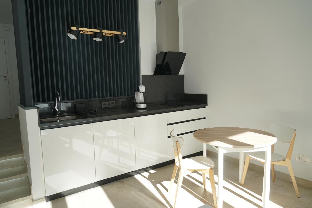 אסטפונה Apartamento Turistico Hermanos Infantes מראה חיצוני תמונה