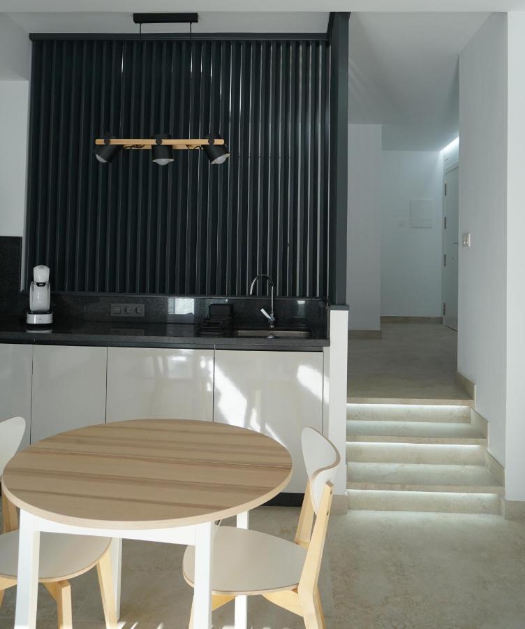 אסטפונה Apartamento Turistico Hermanos Infantes מראה חיצוני תמונה